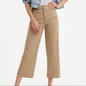 Levi’s Ribcage Wide Leg Crop Khaki Pants